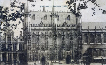 Postal retratando o Stadhuis em Bruges, c.1912